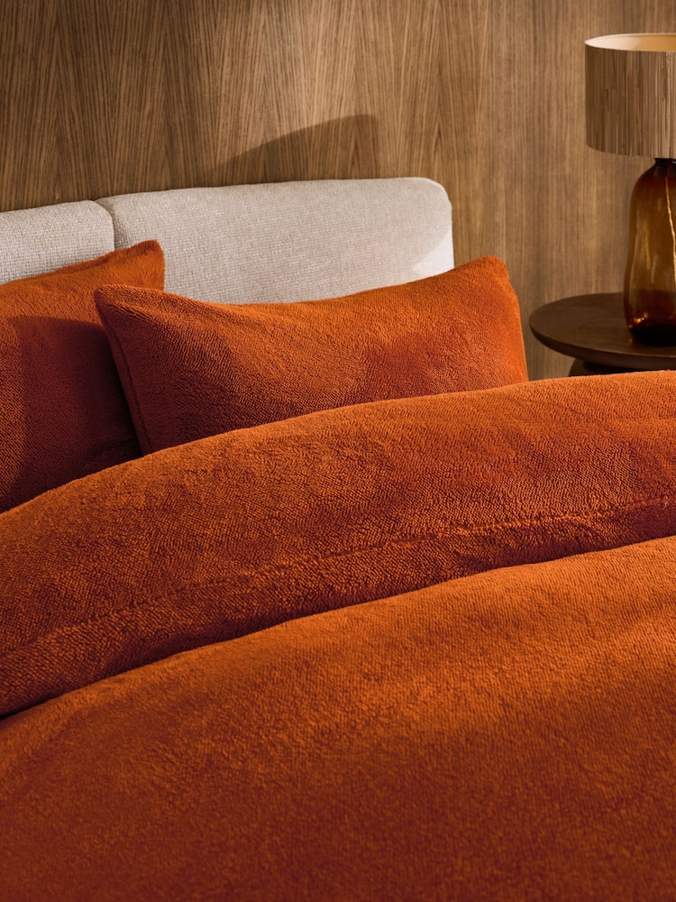 Orange Rust Teddy Fleece Duvet Cover and Pillowcase Set - Image 4 of 4