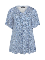 Yours Curve Blue Pleated Front Swing Top - Image 5 of 5