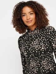M&Co Black Heart Shirred Waist Peplum Top - Image 4 of 5