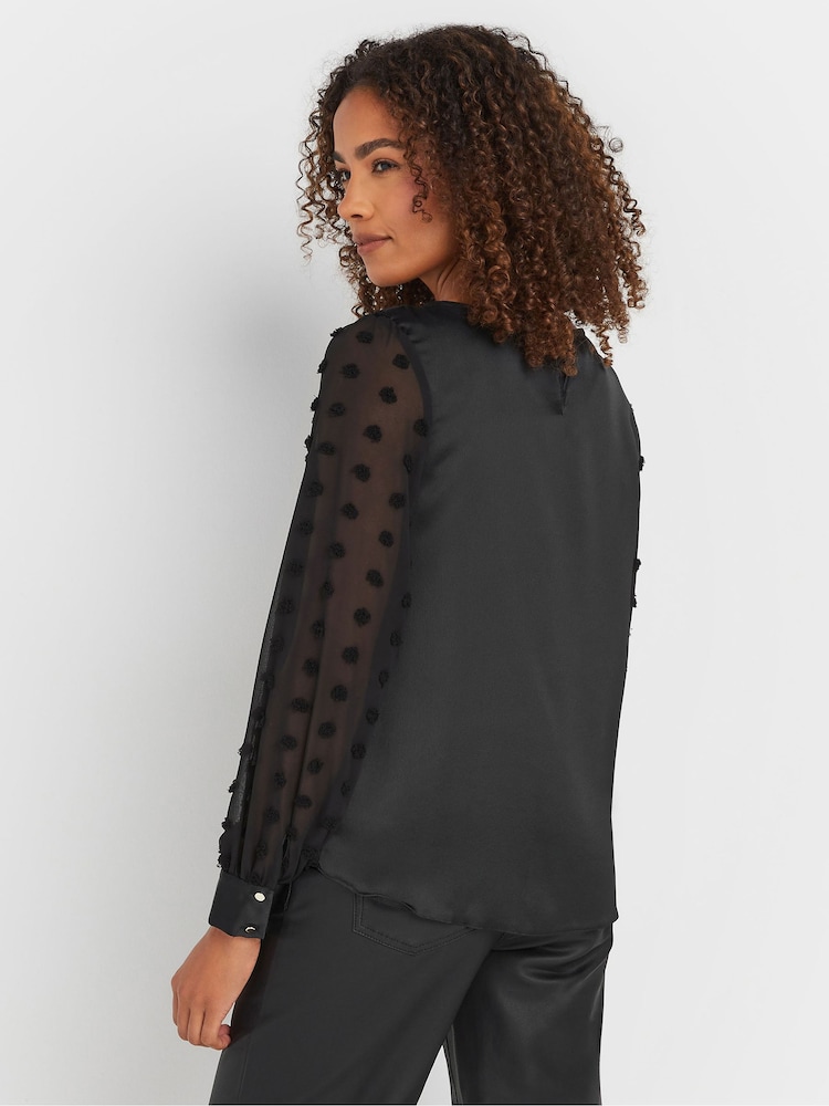 M&Co – Bluse mit Dobby-Ärmeln - Bild 7 von 7