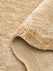 Light Natural Soft Scallop Washable Runner - Image 5 of 5