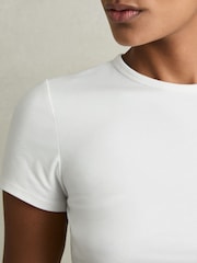 Blanco - Reiss Jolie Stretch-Cotton Crew-Neck T-Shirt - Imagen 3 de 6