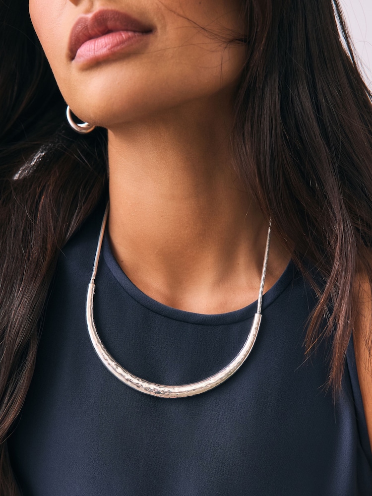 Gold Tone/Silver Tone Torque Necklaces 2 Pack - Image 2 of 5 Gold Tone/Silver Tone Torque Necklaces 2 Pack - Image 2 of 5