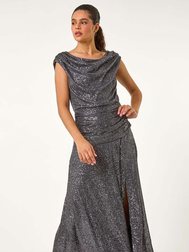Metallic - Roman Maxikleid mit Pailletten, Wasserfallausschnitt und Stretch - Bild 2 von 5 Metallic - Roman Maxikleid mit Pailletten, Wasserfallausschnitt und Stretch - Bild 2 von 5