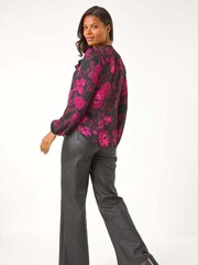 Roman – Oberteil mit Blumenmuster, Rüschen und V-Ausschnitt - Bild 3 von 5