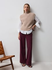Vivere Natural Elise Chunky Knitted Sleeveless Jumper - Image 4 of 5