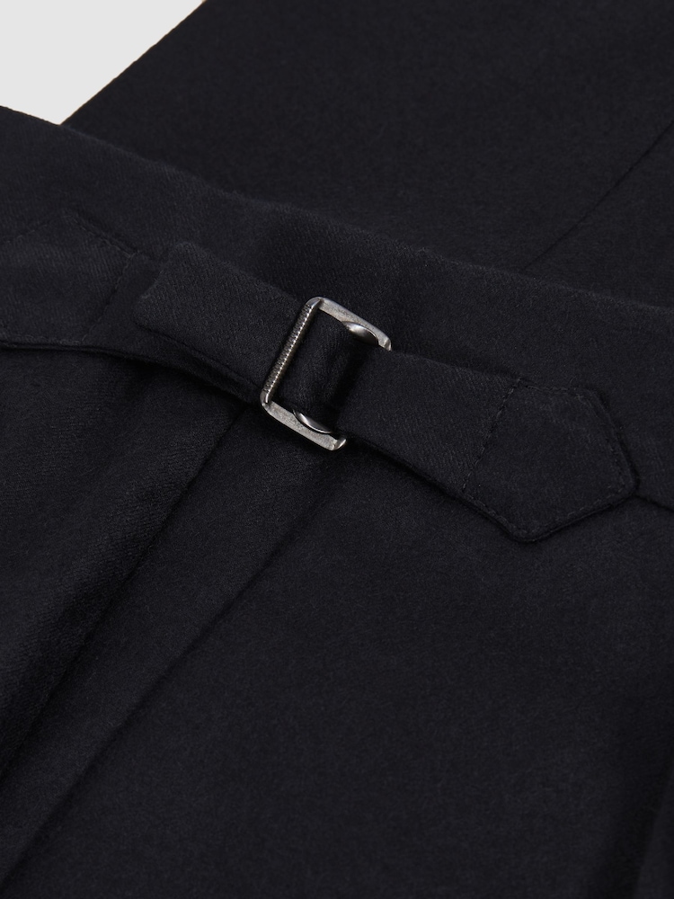 Azul marino - Reiss Cantwell Cotton-Blend Tapered Trousers - Imagen 6 de 6 Azul marino - Reiss Cantwell Cotton-Blend Tapered Trousers - Imagen 6 de 6