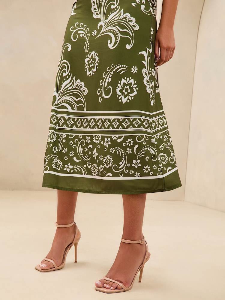 Verde caqui - Lipsy Mixed Print Underbust Jersey Midi Dress - Imagen 4 de 4