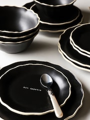 Rockett St George Set of 4 Black Bon Appetit Dinner Plates - Image 4 of 7