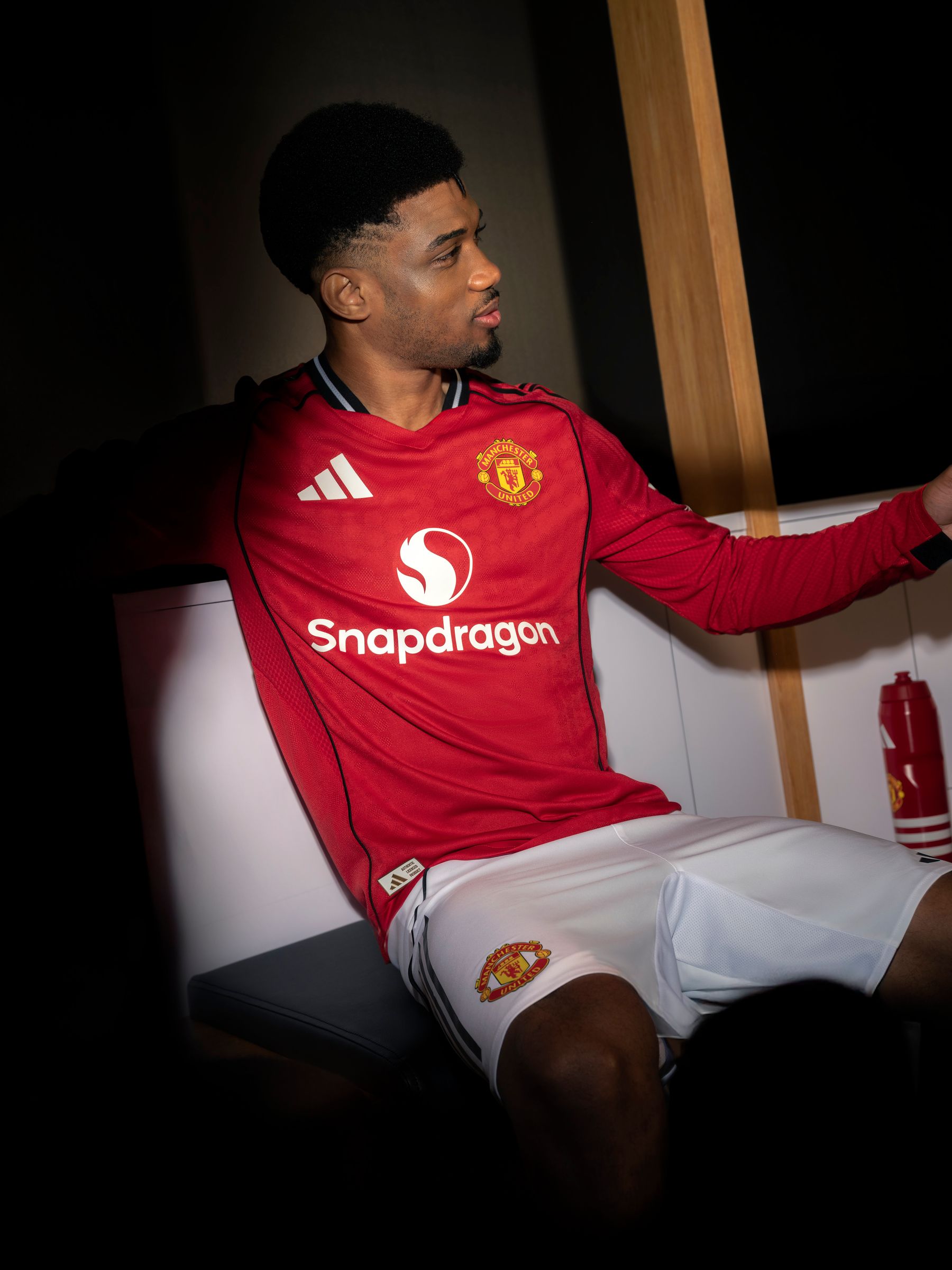 Next：日本 レッド - adidas Manchester United 25/26 ホーム