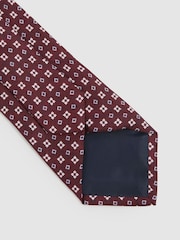 Reiss Bordeaux Cavoli Silk Floral Print Medallion Tie - Image 4 of 5