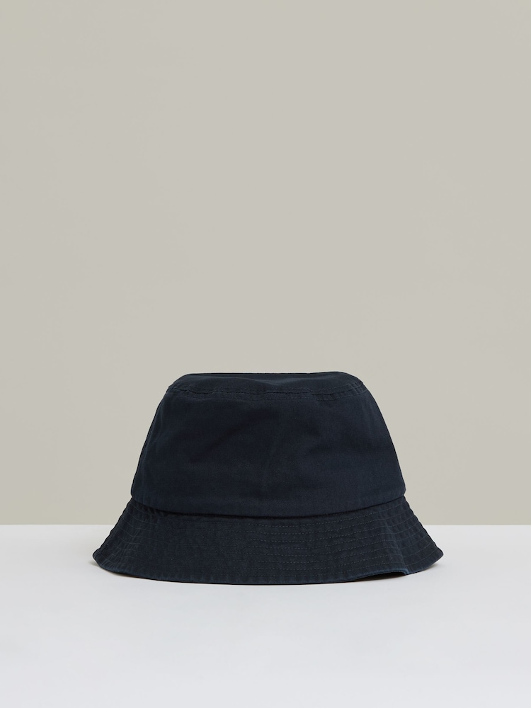Reiss Navy Cyrus Cotton Logo-Embroidered Bucket Hat - Image 1 of 4 Reiss Navy Cyrus Cotton Logo-Embroidered Bucket Hat - Image 1 of 4