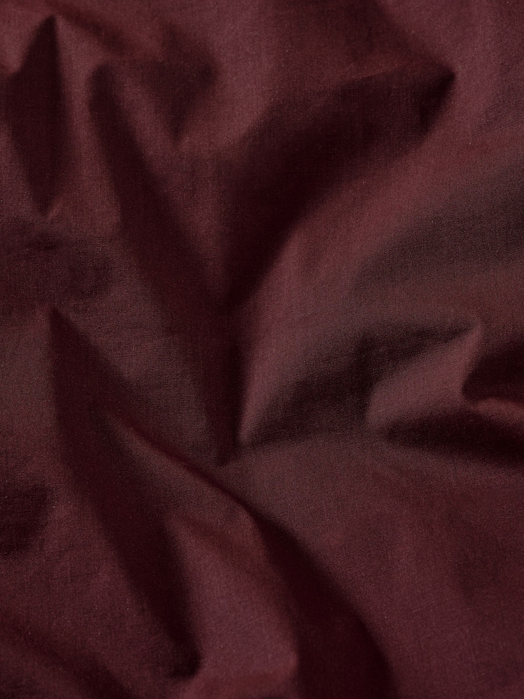 Burgundy Red Cotton Rich Plain Duvet Cover and Pillowcase Set - Image 4 of 4