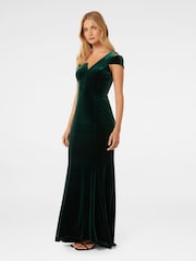 Forever New Green Elena Velvet One Shoulder Gown - Image 4 of 4