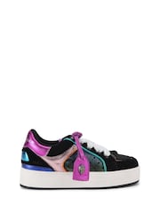 Kurt Geiger London Junior Mini Southbank Tag Black Trainers - Image 1 of 4