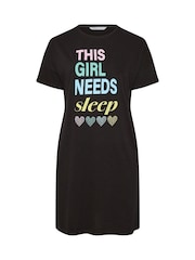 Pack de 2 camisones para dormir de 100% algodón Girl Needs de Yours Curve - Imagen 7 de 8