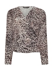 M&Co Leopard Print Wrap Top - Imagen 6 de 6