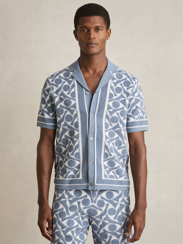Reiss Soft Blue/White Edmonds Abstract Pattern Towelling Shirt - Image 1 of 7