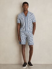 Reiss Soft Blue/White Edmonds Abstract Pattern Towelling Shirt - Image 3 of 7
