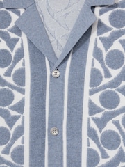 Reiss Soft Blue/White Edmonds Abstract Pattern Towelling Shirt - Image 7 of 7