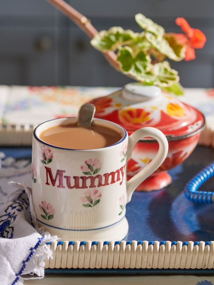 Emma Bridgewater ספל בנפח 2/1 פיינט עם כיתוב Mummy ועיטור ורדים קטנים - תמונה 1 מתוך 5