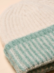 Joules Kids Wanderer Cream Beanie Hat - Image 4 of 4