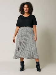 Evans Black Pleated Skirt - Image 2 of 6