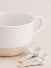Mason Cash Cream Rustic Charm Batter Bowl and Measuring Spoon Set - Image 3 of 5