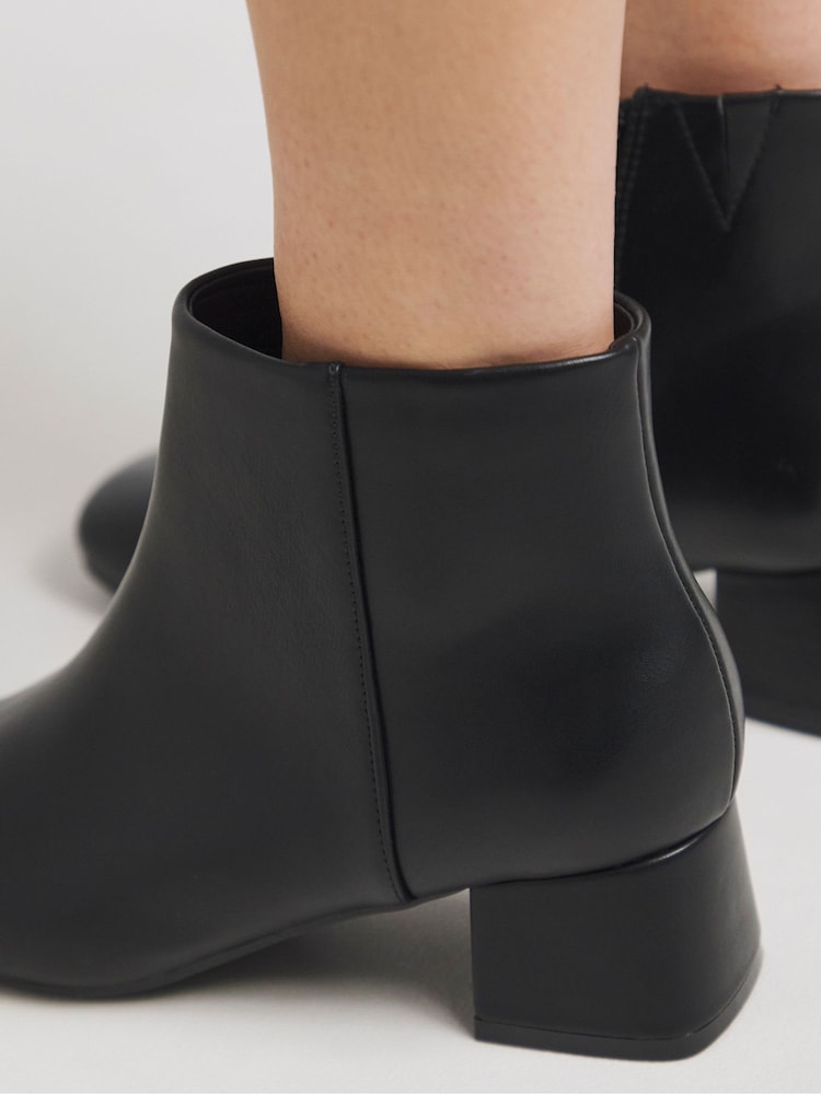 JD Williams Black Low Block Heel Ankle Boots In Extra Wide Fit - Image 4 of 4