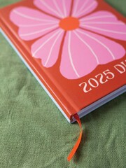 Good Tuesday Les Fleurs 2025 Diary - Image 4 of 6