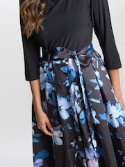 Gina Bacconi Louise Printed High/Low Midi Black Dress - Image 4 of 5