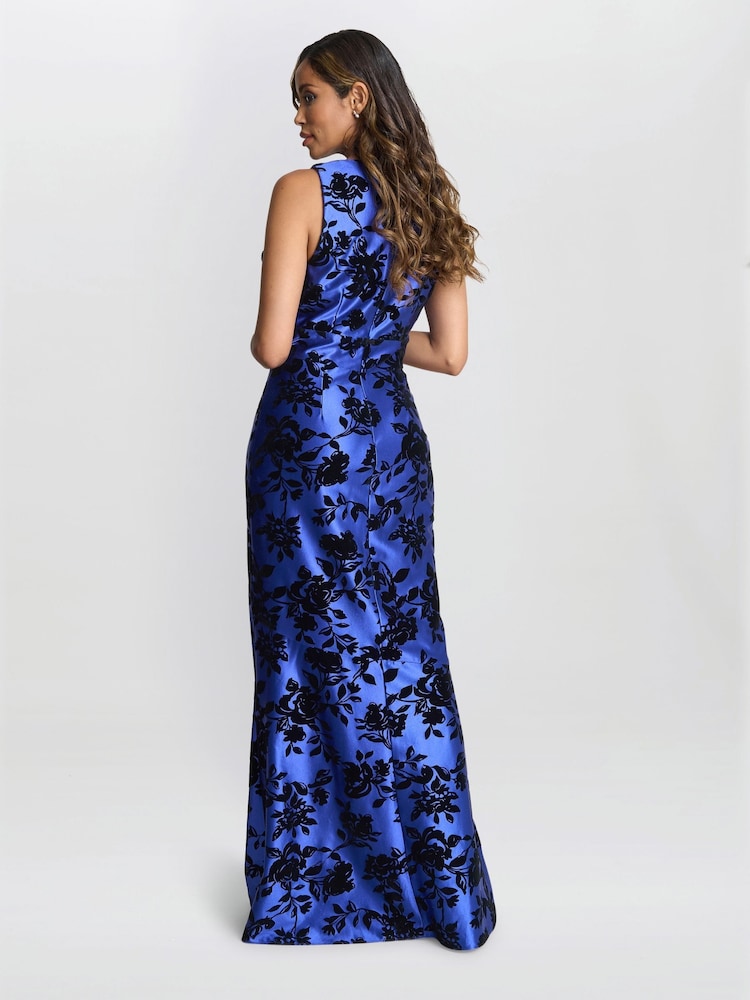 Gina Bacconi blaues ärmelloses Maxikleid mit Floralmuster - Bild 2 von 5 Gina Bacconi blaues ärmelloses Maxikleid mit Floralmuster - Bild 2 von 5