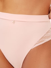 Rosa - KBX Charlotte Brushed Padded T-Shirt Non-Wire Bra - Imagen 4 de 5