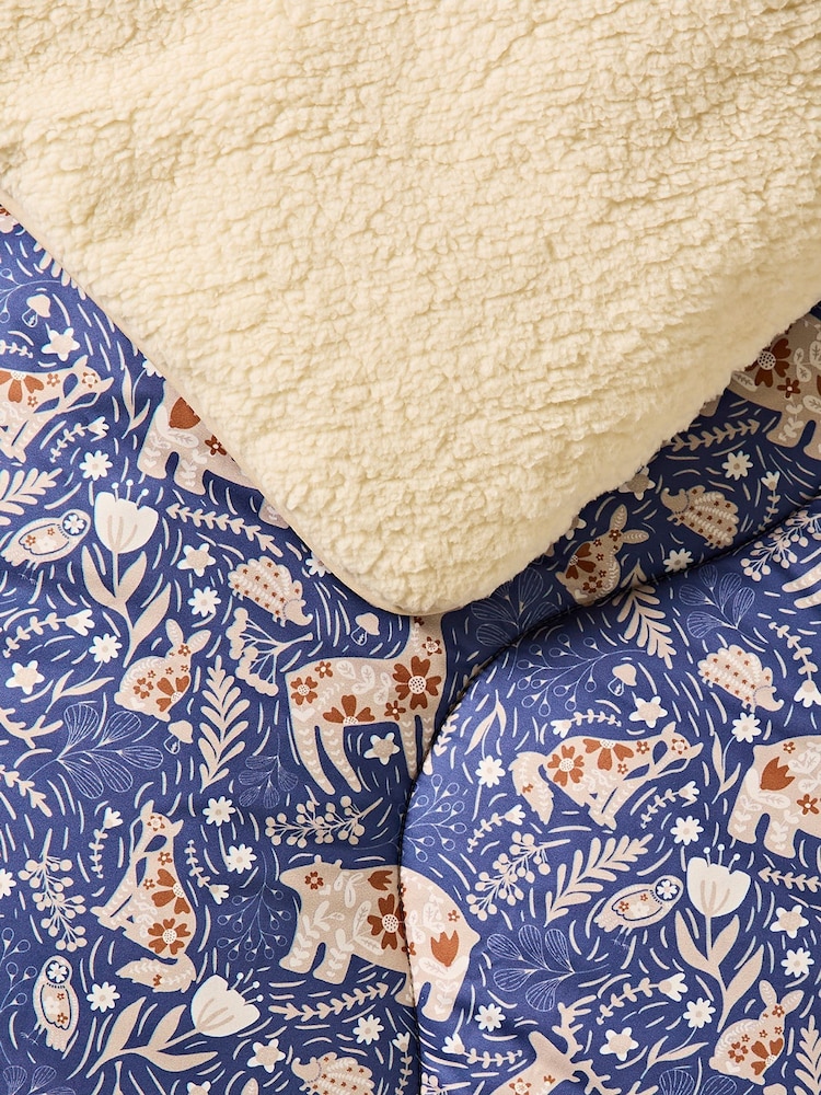 Night Lark Navy Woodland Creatures 9 Tog Cosy Sherpa Throws Set - Image 2 of 3 Night Lark Navy Woodland Creatures 9 Tog Cosy Sherpa Throws Set - Image 2 of 3