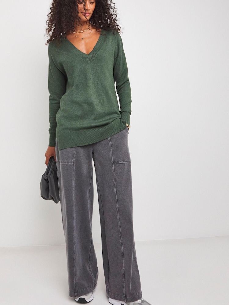 JD Williams Green V-Neck Slouch Tunic - Image 4 of 4