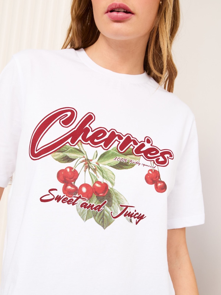 Friends Like These White/Red Crew Neck Boxy Graphic T-Shirt - Image 4 of 5