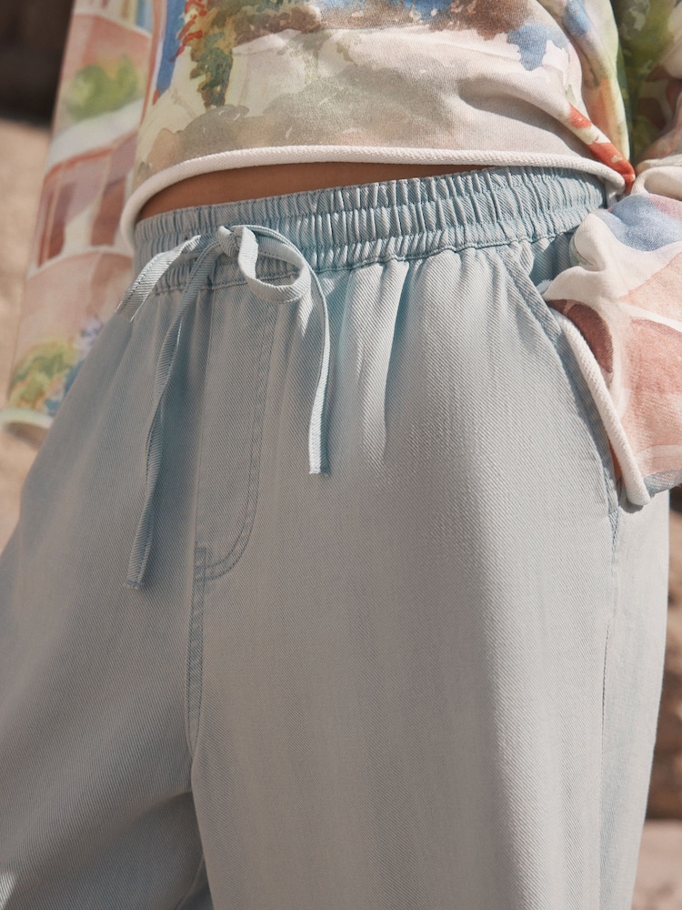 Rozjaśnione - Lightweight Denim Wide Crop Jeans - Image 4 of 7