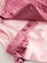 Rosa Blümchen - Baby Print Long Sleeve Bodysuit and Cord Dungarees 2 Piece Set (0mths-2yrs) - Bild 5 von 8