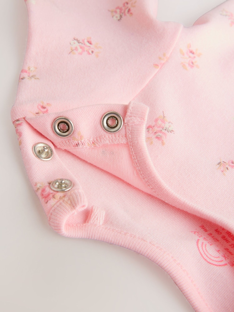 Rosa Blümchen - Baby Print Long Sleeve Bodysuit and Cord Dungarees 2 Piece Set (0mths-2yrs) - Bild 8 von 8 Rosa Blümchen - Baby Print Long Sleeve Bodysuit and Cord Dungarees 2 Piece Set (0mths-2yrs) - Bild 8 von 8