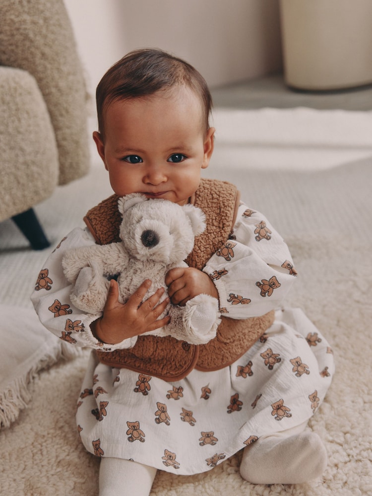 Cream/ Brown Bear - Long Sleeve Baby Dress and Waistcoats with Tights 3 Piece Set (0mths-2yrs) - Bild 1 von 5 Cream/ Brown Bear - Long Sleeve Baby Dress and Waistcoats with Tights 3 Piece Set (0mths-2yrs) - Bild 1 von 5