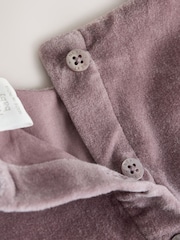 Morado - Conjunto de 2 prendas con vestido de bebé con lazo de terciopelo con dobladillo abullonado y medias (0 meses-2 años) - Imagen 9 de 10