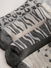 Monochrome Animal Trainer Socks 4 Pack - Image 6 of 7