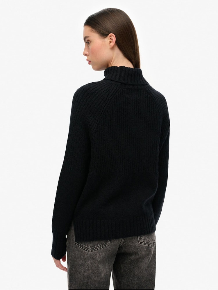 Superdry Essential Rippstrickpullover mit Rollkragen - Bild 2 von 4
