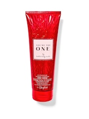 Bath & Body Works Ultimate Hydration Body Cream 8 oz / 226 g - Image 1 of 1