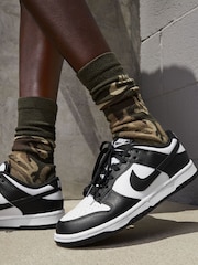 Nike Black on White Dunk Low Trainers - Image 4 of 13