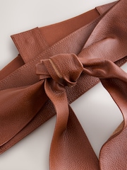 Tostado - Knot Detail Wide Leather Belt - Imagen 5 de 6