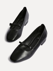 Linzi Black Cressida Ballet Pumps With Bow Detail - Image 5 of 5