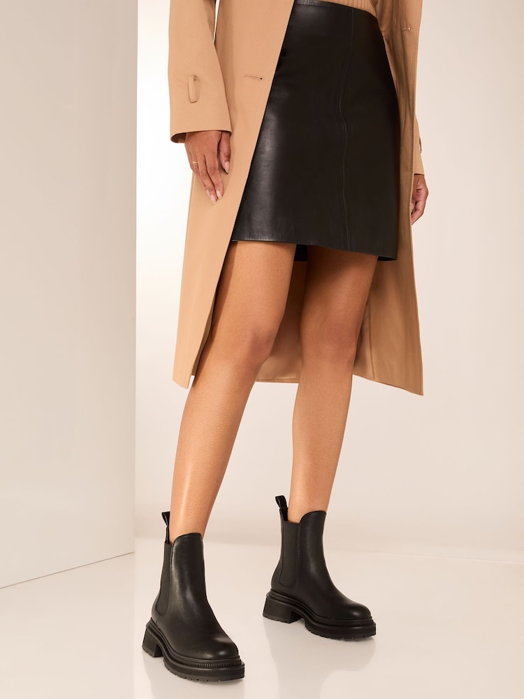 Lipsy Black Standard fit Wide Fit Flat Ankle Chunky Faux Leather Chelsea Boots - Image 3 of 5