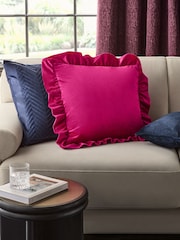 Matte Velvet Frill Edge Cushion - صورة 1 من 5