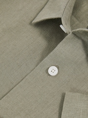 Reiss Thyme Green Holiday Short-Sleeve Shirt - Image 4 of 4